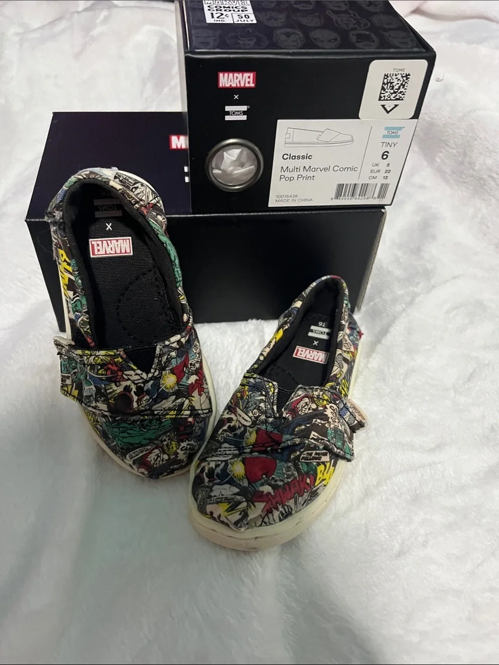 Toms Kids Marvel Comic Print Sneakers